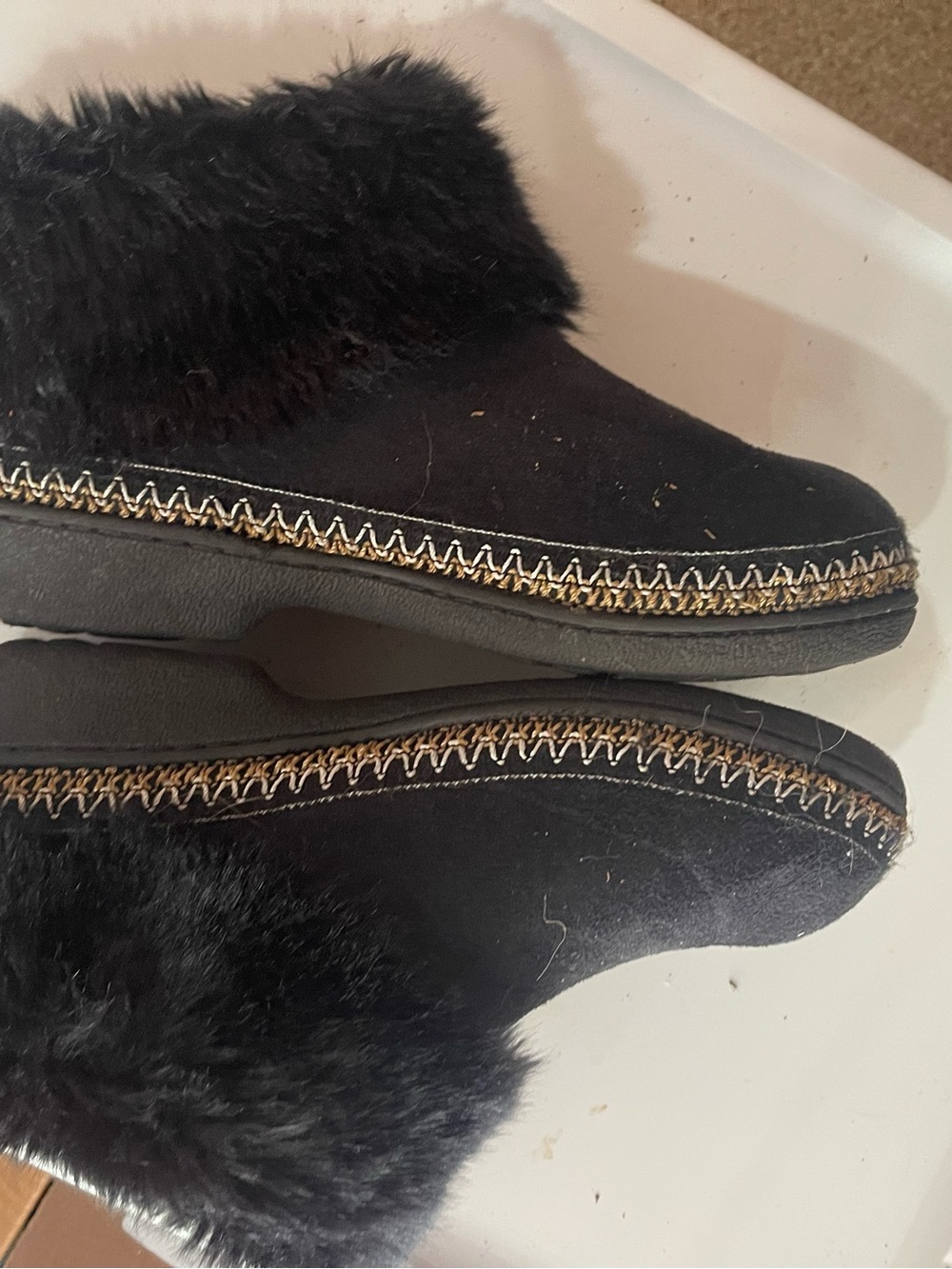 isotoner Black Faux-Fur Trim Slip-On Booties with Stitch Trim